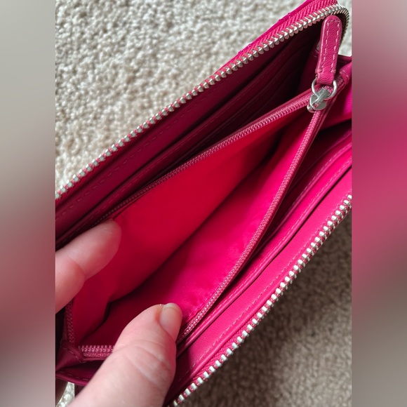 COACH | Fushcia Pink Coach Wallet | Quilted Slim Zip Coach Wallet - Picture 5 of 14
